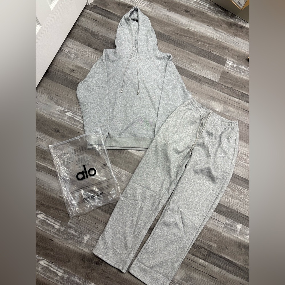 ALO Yoga Gray Men's Hoodie and Sweatpants Set